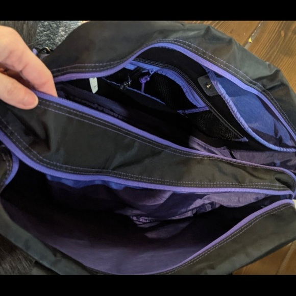 Athleta duffle gym bag - like new - black /purple - Picture 1 of 4